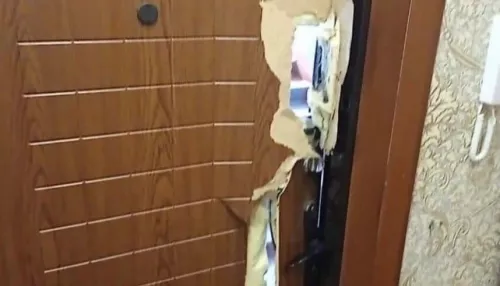 Не вскрывали: силовики открестились от взлома квартиры жительницы Заринска