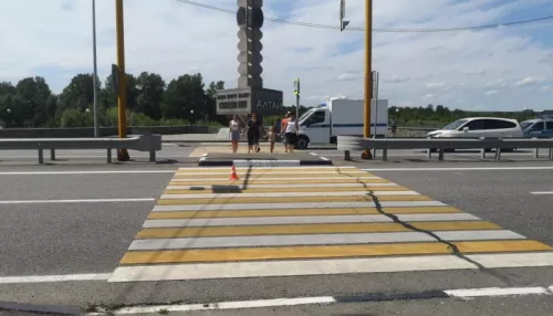 В Горном Алтае мотоциклист сбил туристку из Новосибирска