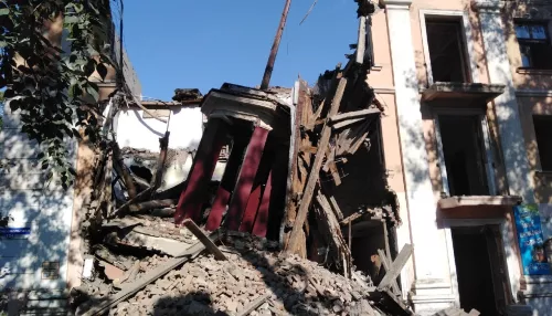 В Рубцовске рухнул знаменитый Дом под шпилем