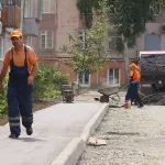 В мэрии Барнаула назвали подрядчика, который займется ремонтом дворов