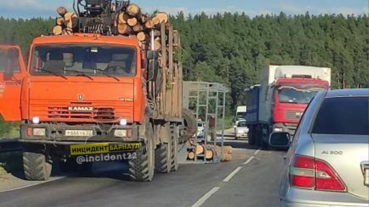 Авария на дороге в Павловске 