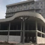 Недостроенную 8-этажку в Барнауле хотят продать на торгах за 123 млн рублей