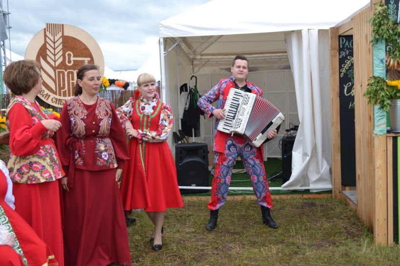 День сибирского поля с Россельхозбанком Фото:Виталий Барабаш