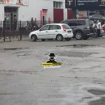 В Барнауле в районе Потока рванули трубы с водой из-за опрессовки