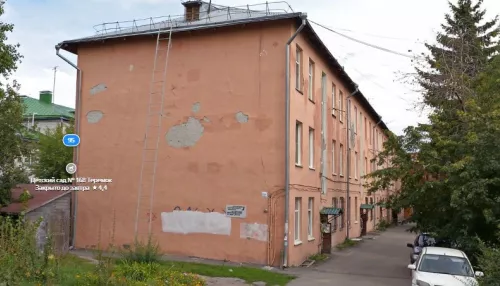 В Барнауле расселят и снесут два аварийных дома