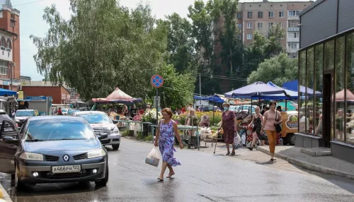 Чем помешал несанкционированный рынок на Докучаево жителям Барнаула