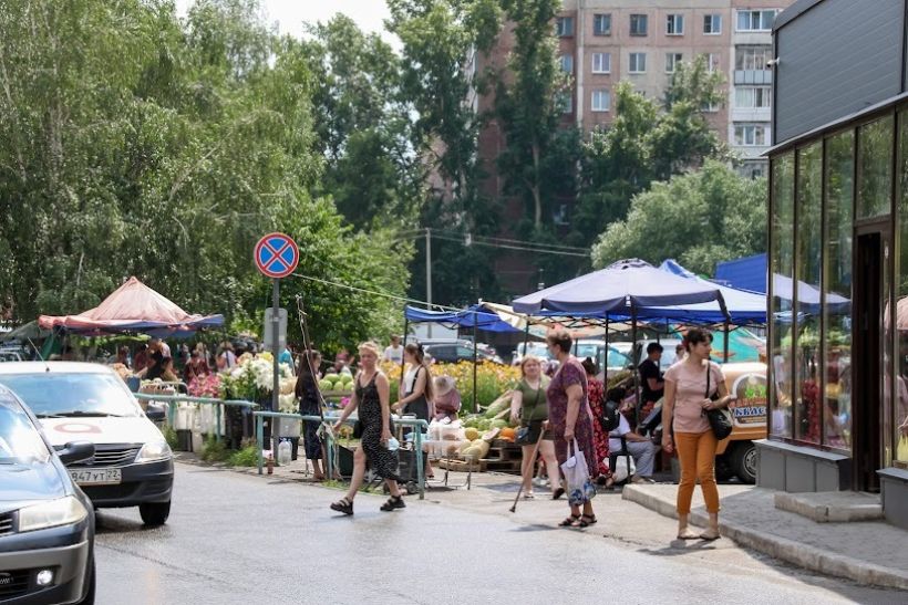 Рынок на Докучаево Фото:Виталий Барабаш