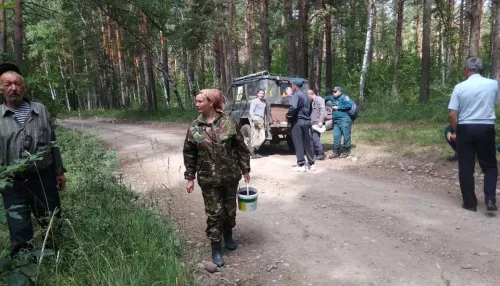 В Алтайском крае без вести пропала женщина в черной одежде