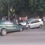 Ребенок пострадал в лобовом столкновении двух автомобилей в Барнауле