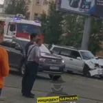 Три человека пострадали в массовом ДТП в Барнауле