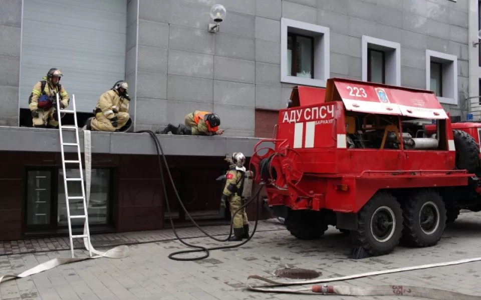В Барнауле в здании главка МВД будут тушить условный пожар