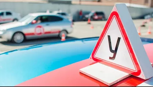 Почему барнаульские курсанты автошкол заваливают экзамены на водительские права