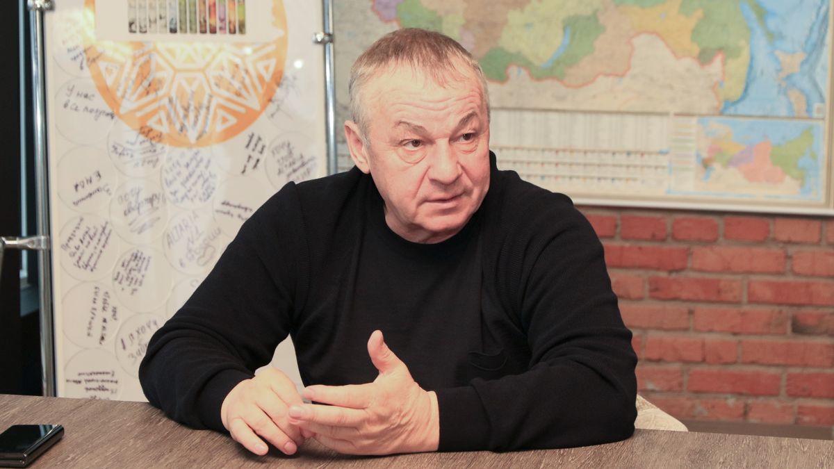 Бизнесмен Владимир Попов