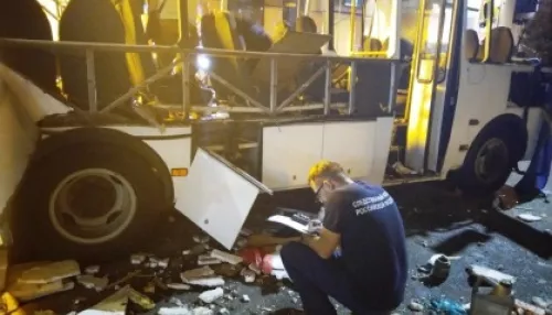 Люк взлетел в воздух: что известно о взрыве автобуса в Воронеже 12 августа