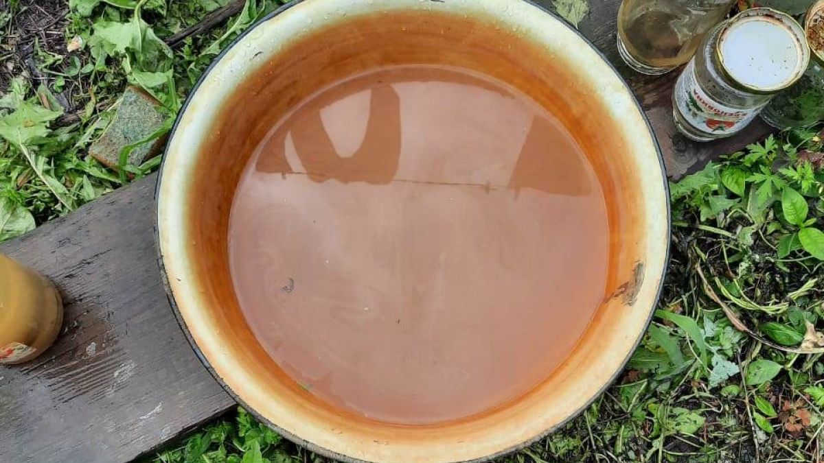Такую воду жители Тальменки добывают из скважин