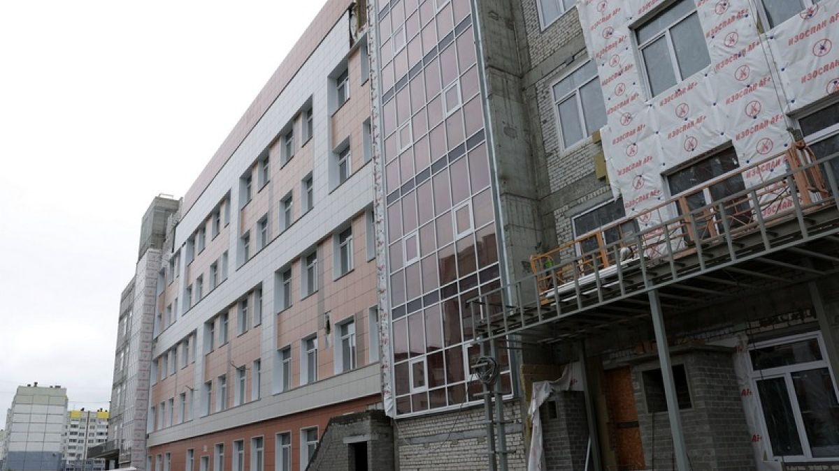 Строительство поликлиники №14 в Барнауле