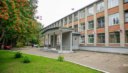 167 млн рублей выделили в Барнауле на ремонт школ, стадионов и тротуаров