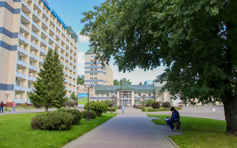 Лечение в санаториях двух Алтаев оказалось самым дорогим в Сибири