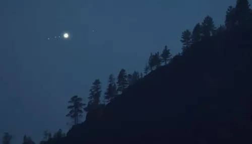 Особенно крут: алтайский фотограф заснял восход Юпитера