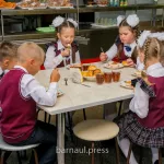 В школах Барнаула усилят родительский контроль за организацией горячего питания