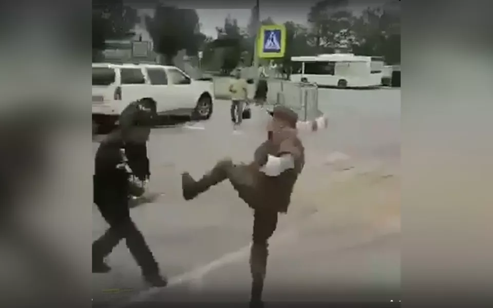 Алтайский контрактник напал на патруль военной полиции в Южно-Сахалинске