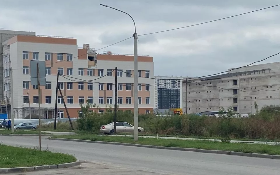 Для новой поликлиники Барнаула на Лазурной построят большую парковку