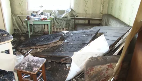 В квартире двухэтажки в Новоалтайске рухнул потолок, едва не придавив семью