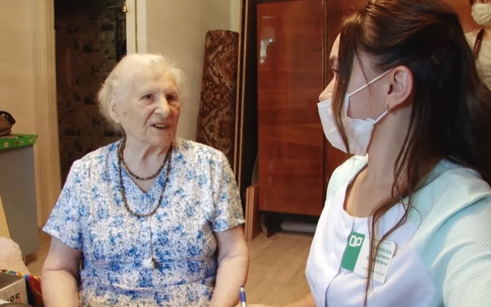 Не впадаю в печаль: 95-летняя жительница Барнаула смогла победить коронавирус