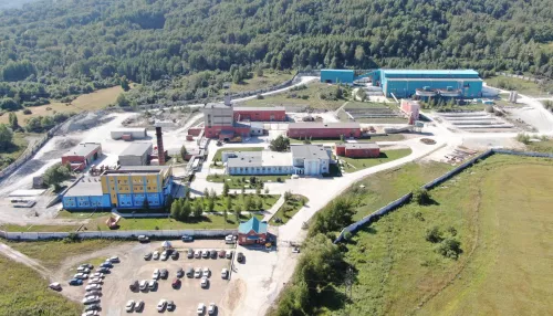 Рабочий погиб в шахте Алтайского края, упав в 60-метровый колодец