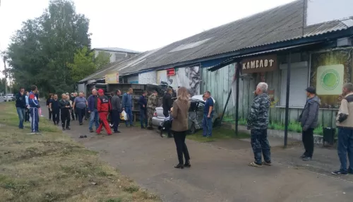 Маршрутка с пассажирами перевернулась в Бийске в результате ДТП