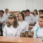 Студентам-медикам в Барнауле компенсируют плату за обучение