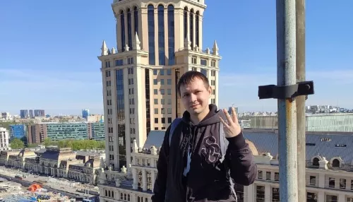 В Москве при падении с лестницы погиб блогер Дима Верт