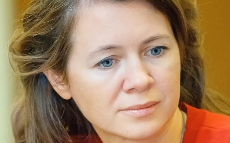 Министр алтайского минкультуры открестилась от сайдинга на сельских ДК