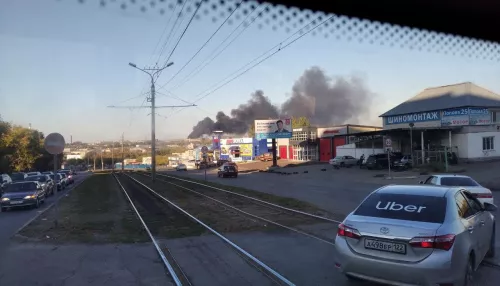 Причиной крупного пожара в Барнауле стал загоревшийся трансформатор