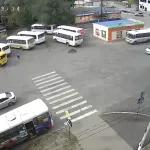 Полиция Бийска проверяет сообщение об обстреле пассажирского автобуса