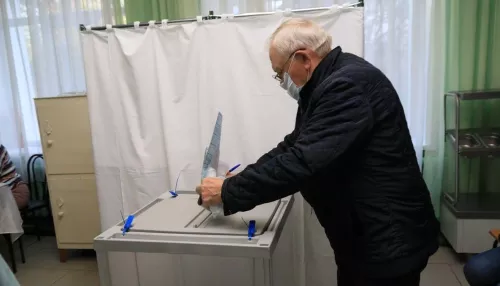 Явка на парламентских выборах в Алтайском крае на 15.00 составила почти 35%