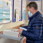 Глава Барнаула Франк проголосовал на выборах в строительном колледже