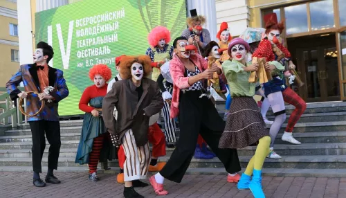 В Алтайском крае стартовал фестиваль, открытие которого задержали на год
