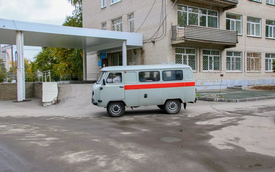 В Барнауле медики ковидного госпиталя рассказали об урезании зарплат