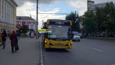 В Гомеле пассажирку автобуса зажало дверьми. Женщина получила травмы