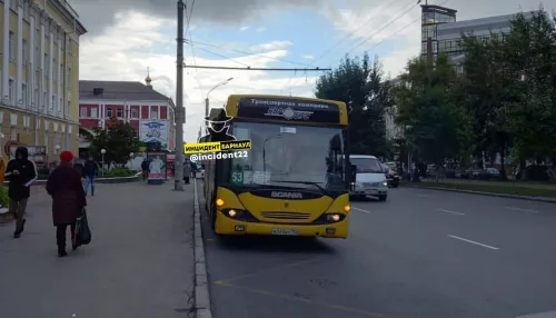 Пенсионерка в Барнауле обратилась к врачам и в полицию после поездки в автобусе