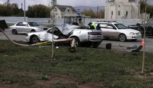 Водитель погиб: ГИБДД сообщила подробности жесткой аварии в Барнауле