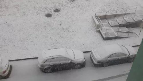 Сибирские города устраняют последствия первых снегопадов