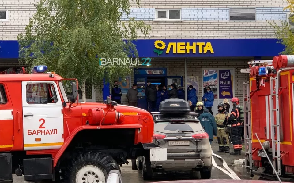 В барнаульском супермаркете Лента произошло короткое замыкание