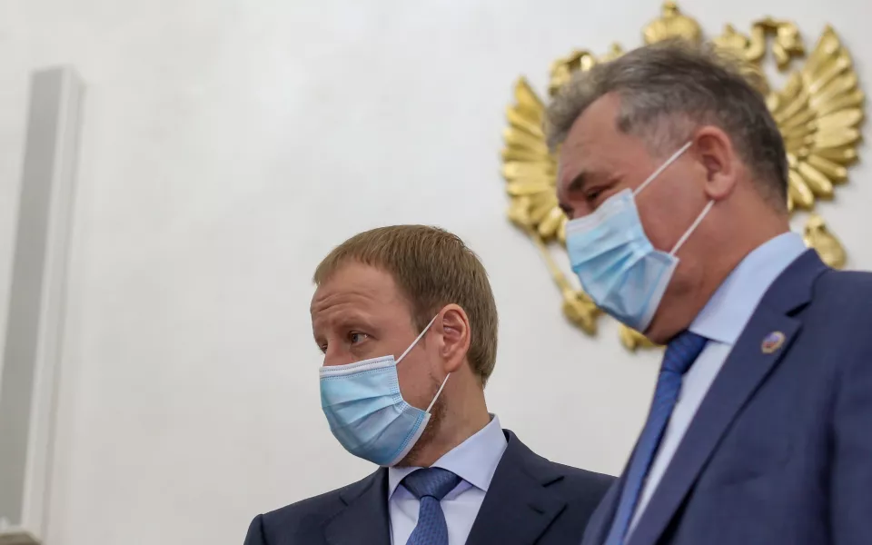 Больше женщин и юноша: как выглядят новые депутаты краевого парламента