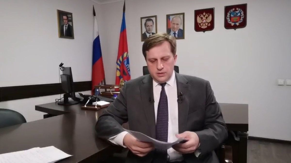 Дмитрий Попов во время прямого эфира
