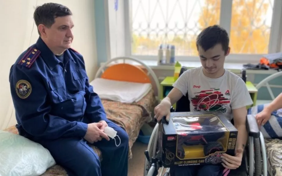 Следователи рассказали, как проходит реабилитацию брошенный подросток с ДЦП
