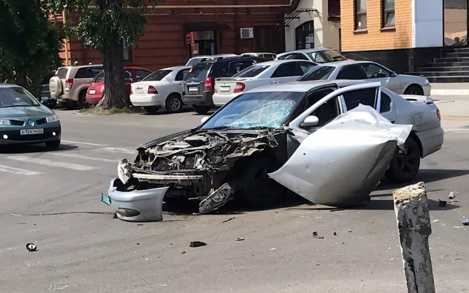 Барнаульцы просят установить светофор на аварийном перекрестке Гоголя Горького