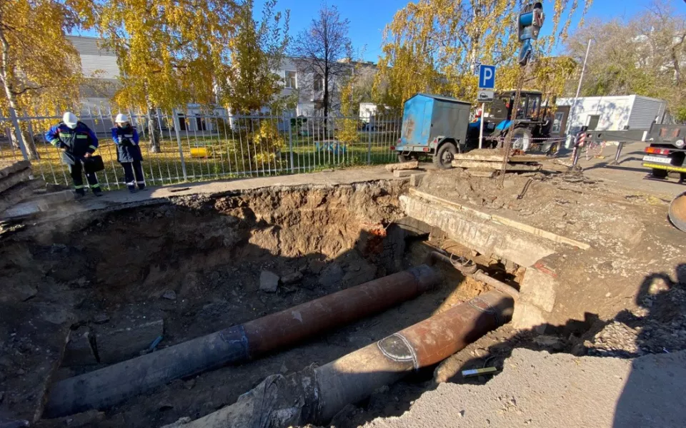 Авария на магистральном трубопроводе произошла в Барнауле