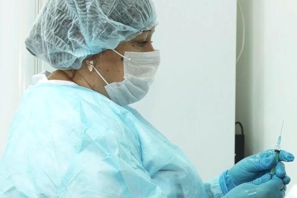 Больницы продолжат круглосуточное дежурство в нерабочие дни